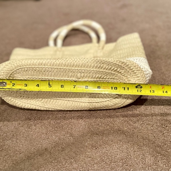 ALTRU weaved straw tote - Picture 7 of 7